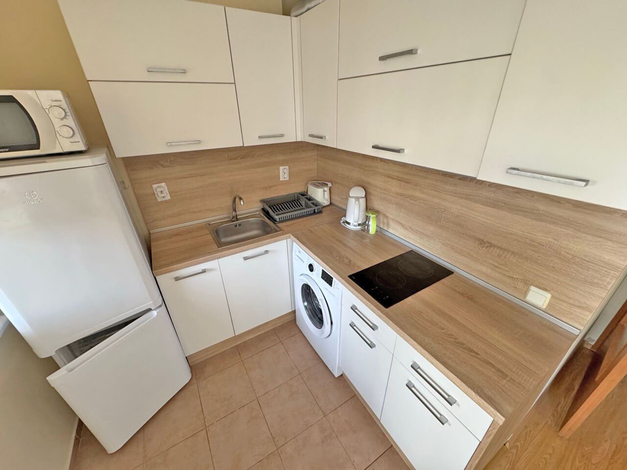 Ready to Move In! One-Bedroom Apartment in an Attractive Complex in Sveti Vlas