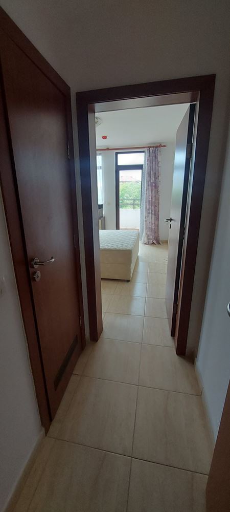 Spacious apartment with sea panorama in Sveti Vlas – comfort, greenery, and a prestigious location