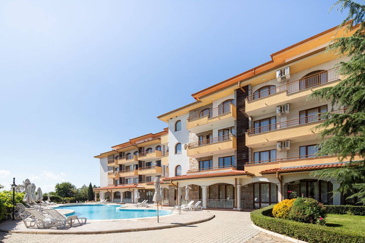 One-Bedroom Apartment on the First Line in Ravda – Sea View, Cosiness and Everything You Need for a Perfect Holiday
