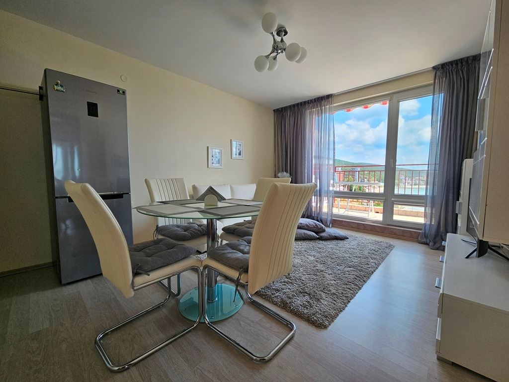 Luxury panoramic apartment on the first line of the sea with two bedrooms and an enormous terrace