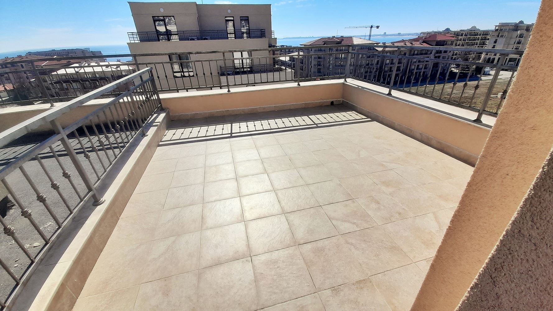 Attractive One-Bedroom Apartment with Sea and Mountain Views in Sveti Vlas