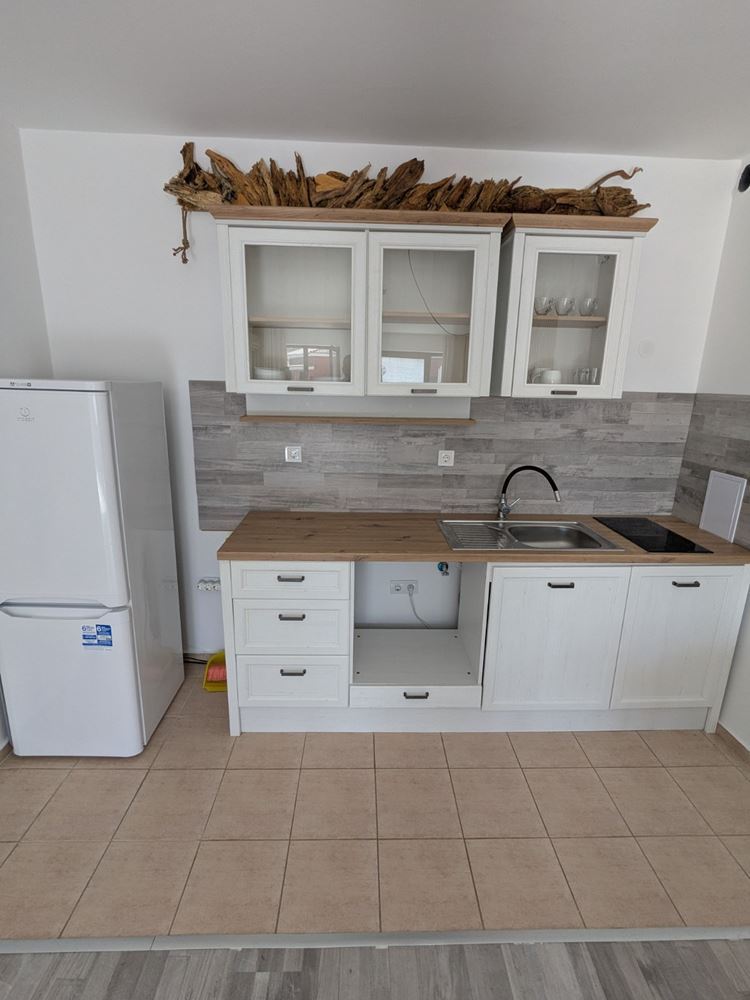 One-bedroom apartment with direct sea view in a luxury first-line complex in Aheloy