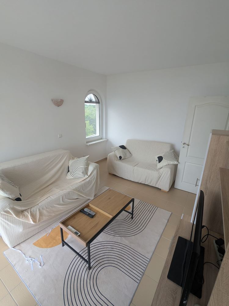 Spacious apartment with two bedrooms and frontal sea panorama in a residential complex in Ravda