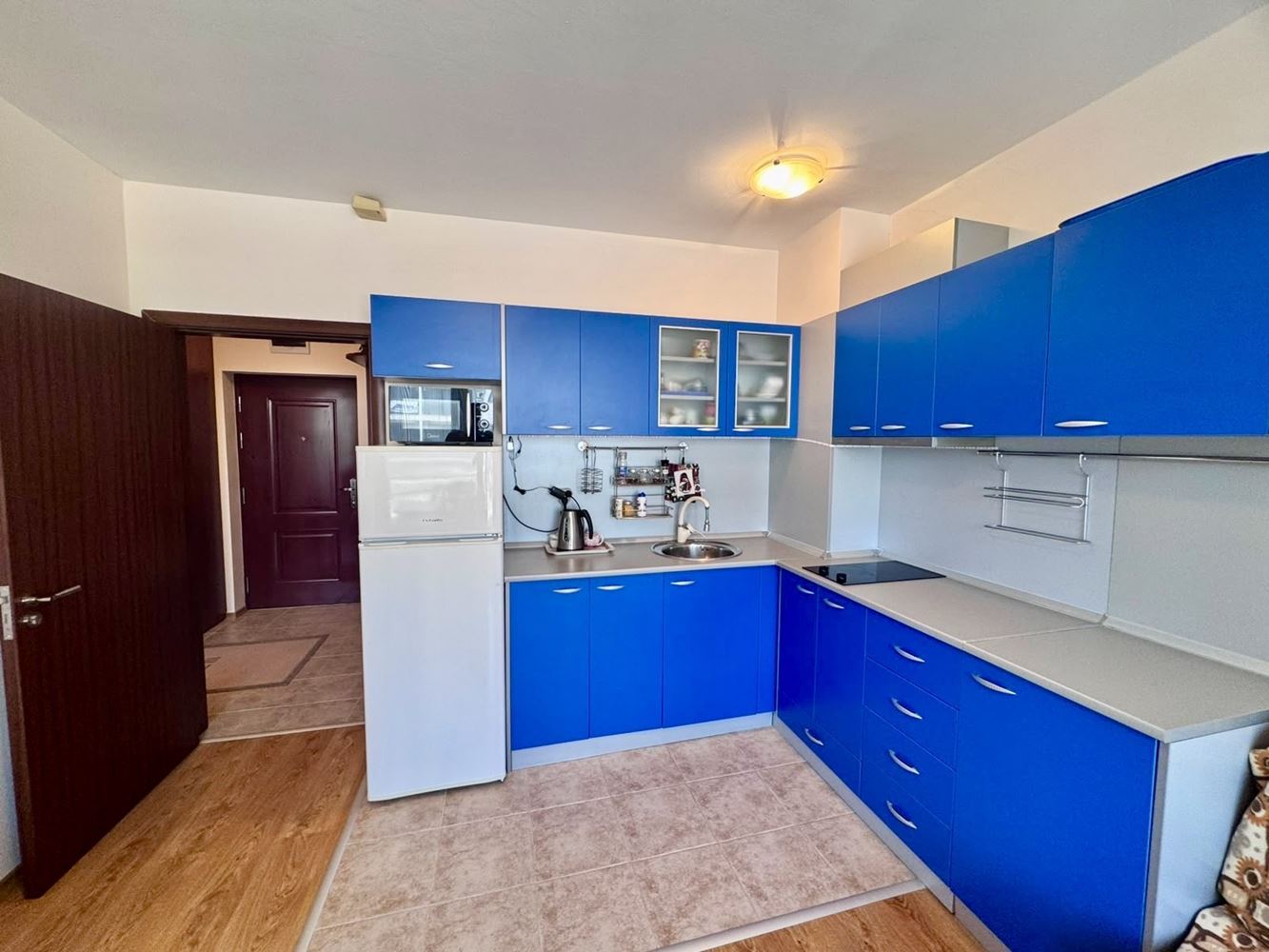 Comfortable One-Bedroom Apartment with a Spacious Terrace and Pool View in a Luxury Complex in Nessebar