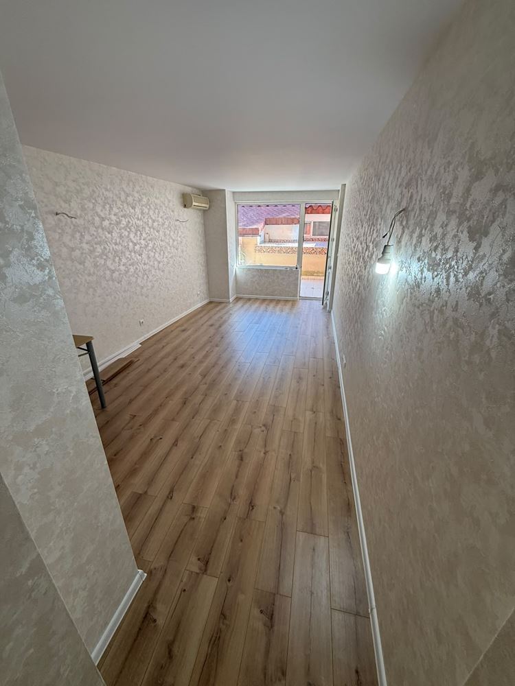 Studio apartment in Sveti Vlas with a large terrace and excellent location – ideal for vacation or investment