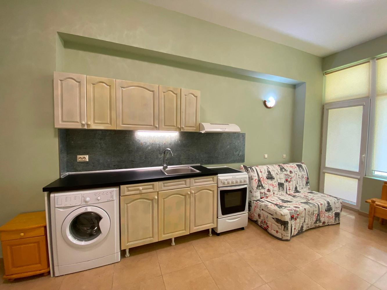 Bright and cosy studio on the first line to the sea – only 50 m from the beach
