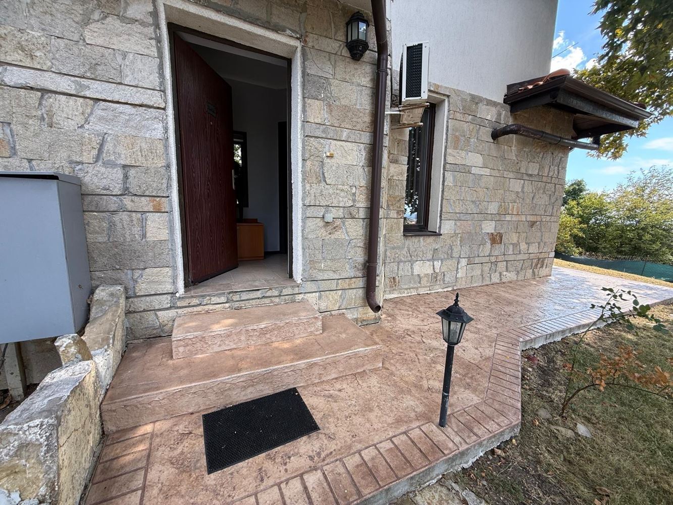 Spacious Apartment with Two Bedrooms and a Beautiful View in a Peaceful Complex near Sunny Beach