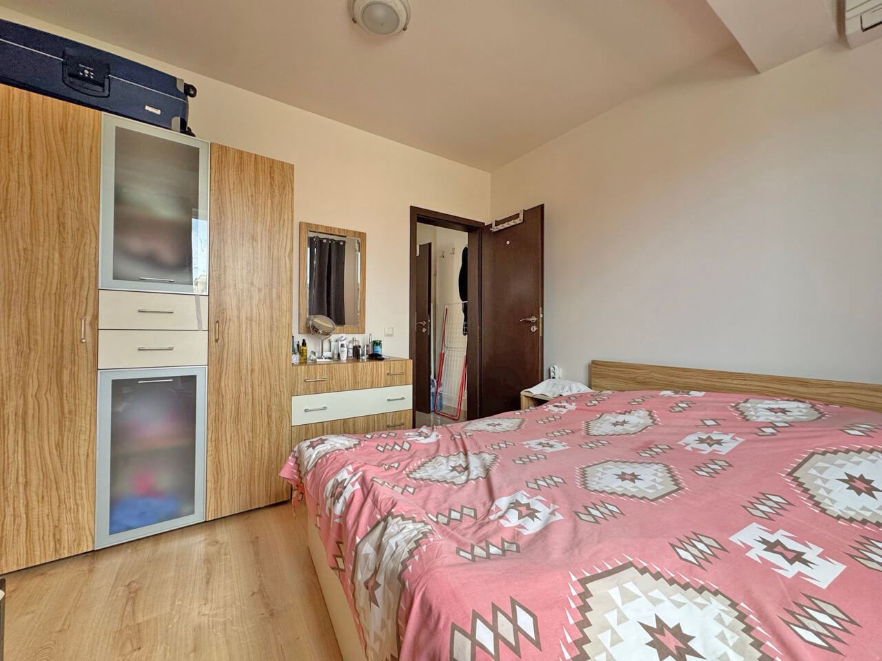 Two-bedroom apartment in Sunny Beach – fully furnished, with swimming pool and excellent investment potential