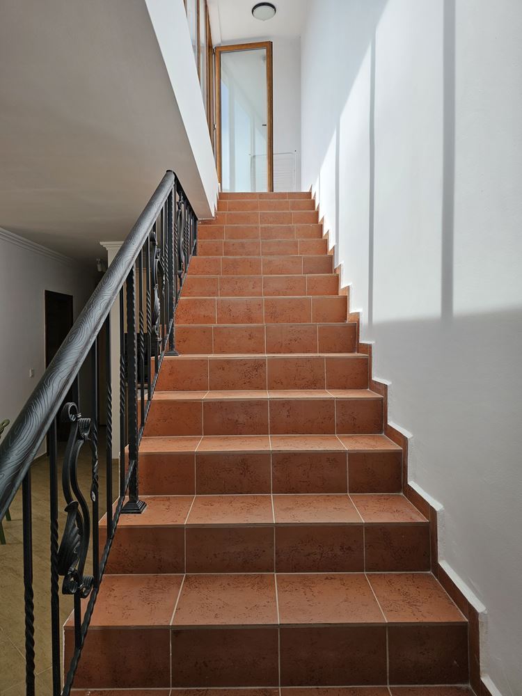 Two-Level Apartment with a Large Panoramic Terrace in a Prestigious Complex in Sveti Vlas