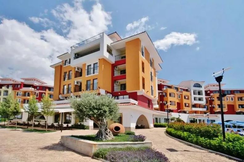 Spacious Three-Room Apartment with Sea View in Aheloy – Comfort, Luxury, and Family-Friendly Living