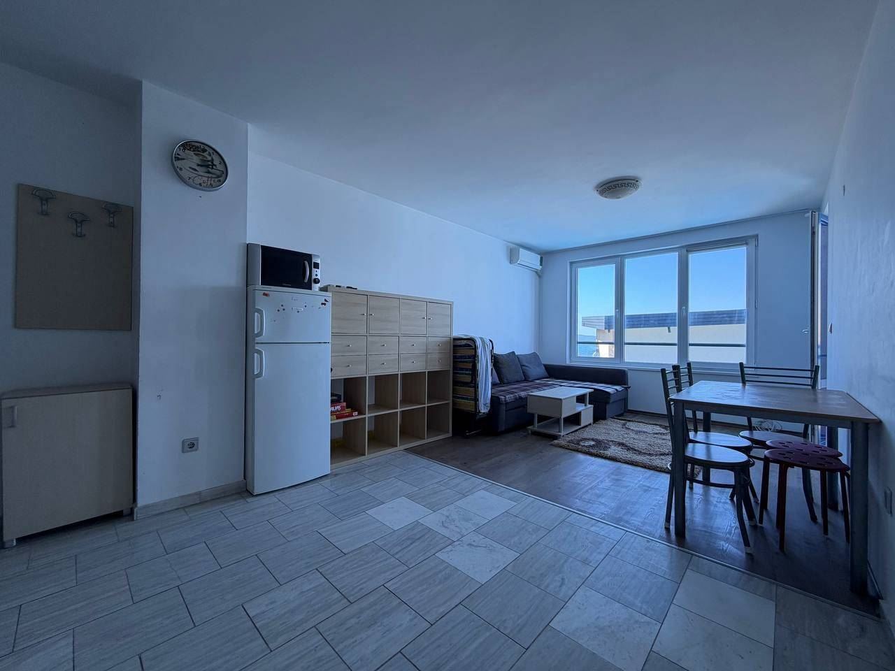 One-Bedroom Apartment on the First Sea Line in Pomorie – Panoramic Views of the Sea and Swimming Pool