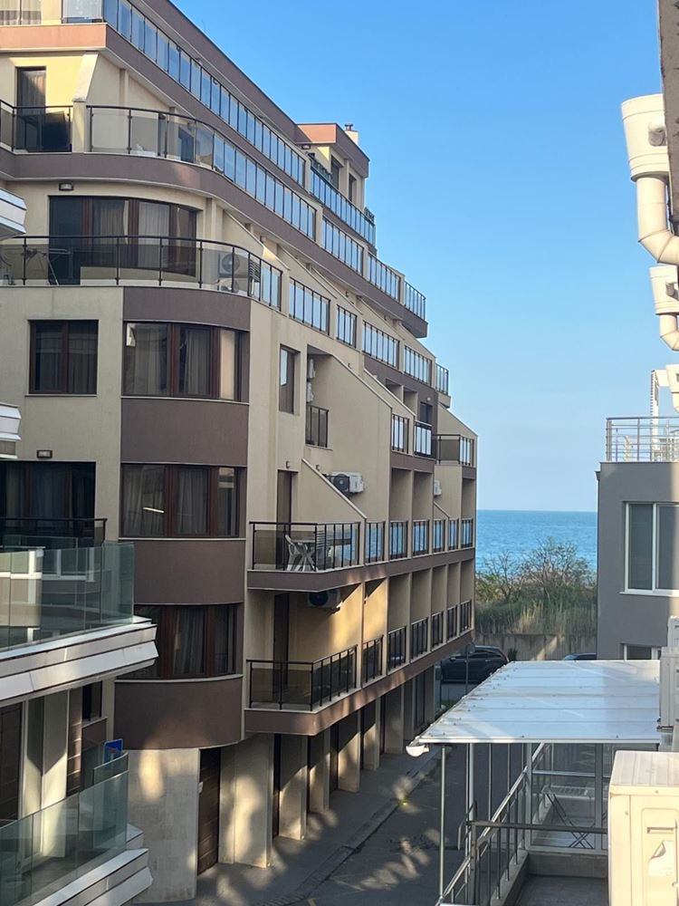 Spacious Two-Bedroom Apartment with Panoramic Terrace and Sea View in the Heart of Pomorie
