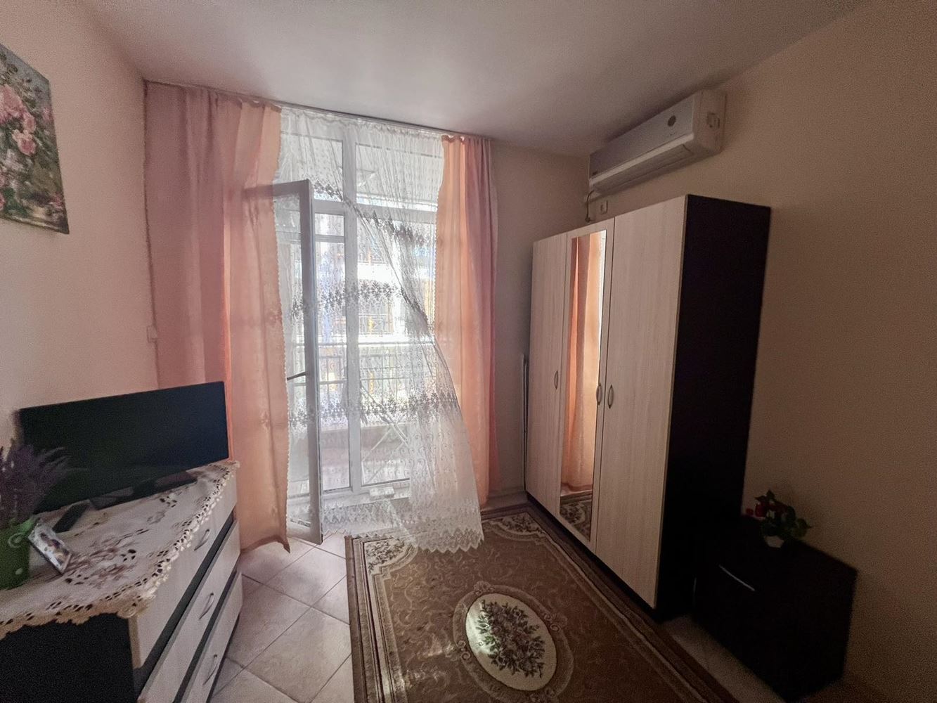Spacious three-room apartment with two bedrooms and pool view in Sunny Beach