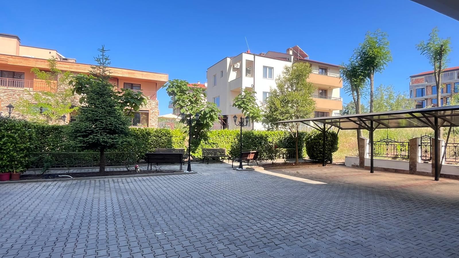 One-bedroom apartment in the Cherno More 1 district, Nessebar – no maintenance fee