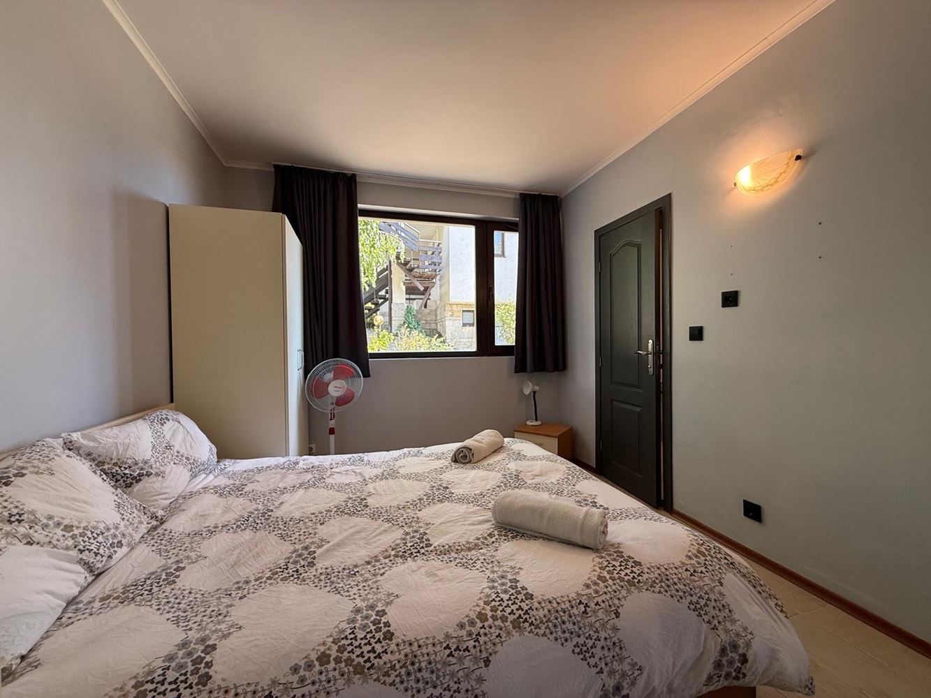Spacious Apartment with Two Bedrooms and a Beautiful View in a Peaceful Complex near Sunny Beach