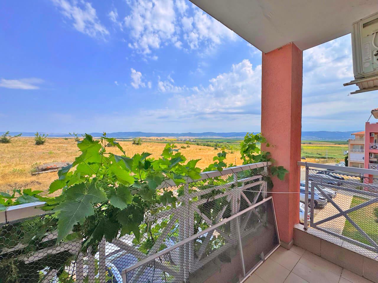 Spacious two-bedroom apartment – comfort, tranquility and excellent amenities in a modern complex