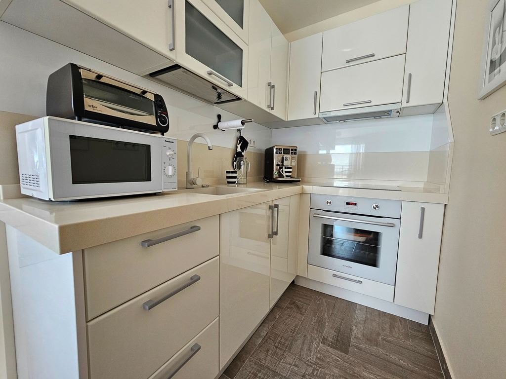 Luxury panoramic apartment on the first line of the sea with two bedrooms and an enormous terrace
