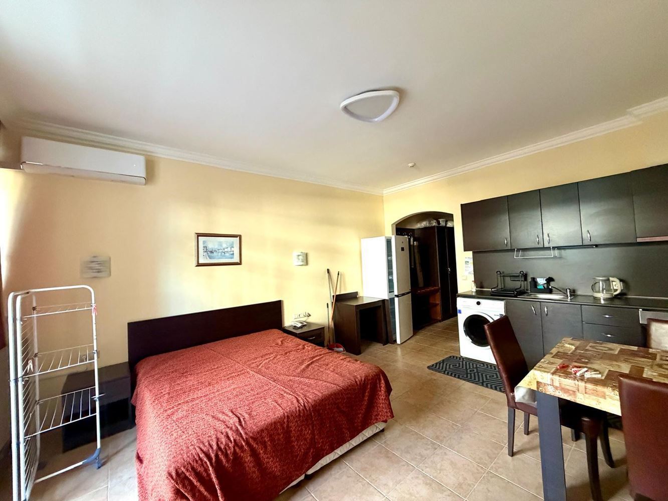 First Line in Pomorie – Furnished Studio in a Luxury Complex with Swimming Pools, Spa and Attractions