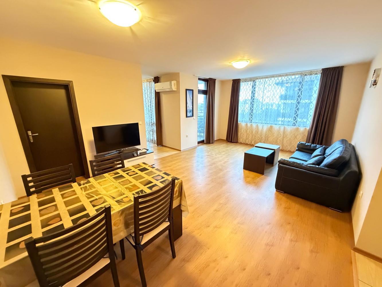Spacious three-room apartment in Nessebar – fully furnished, in a quiet and fast-developing area near the sea