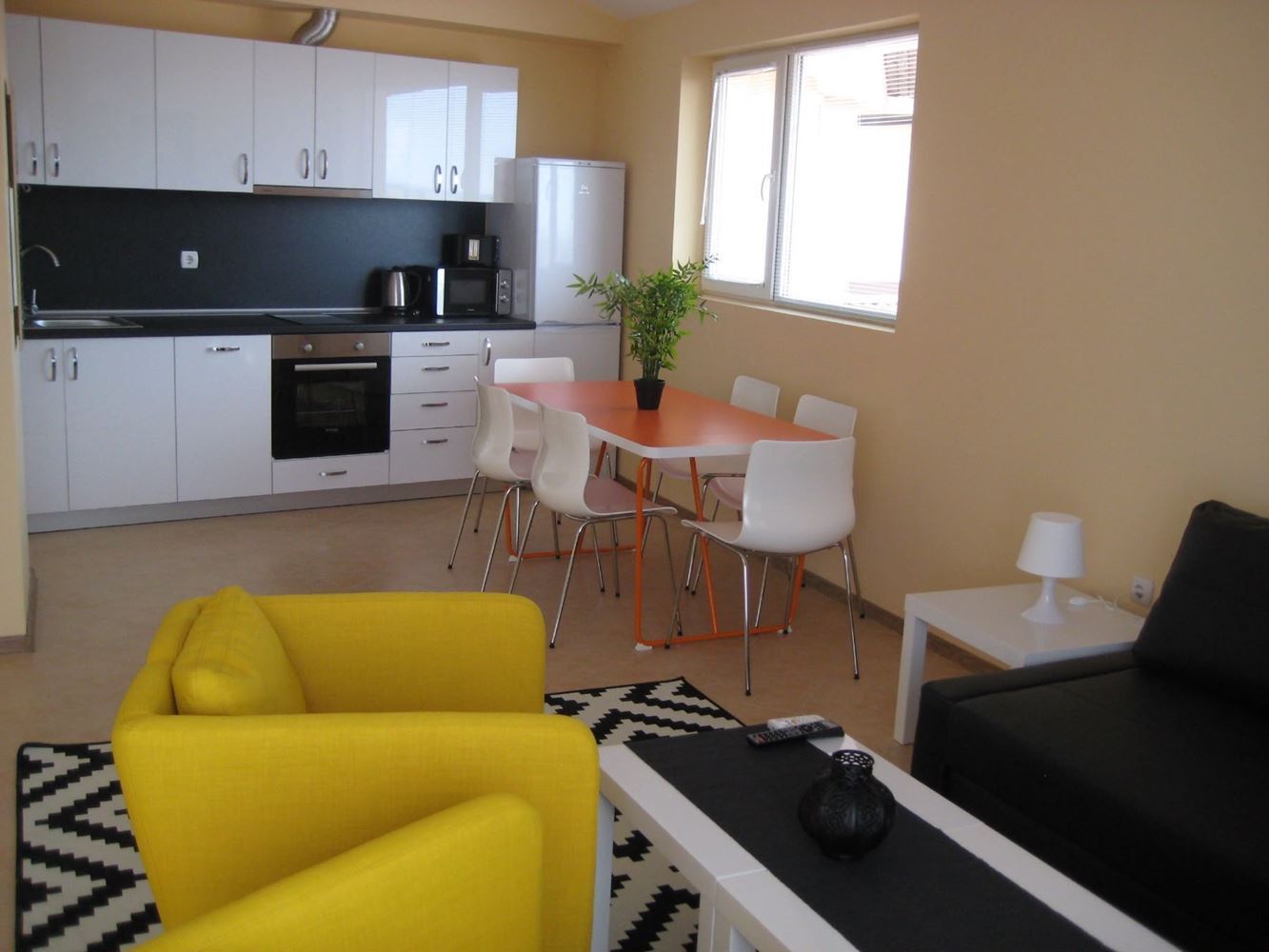 Sunny Beach: Fully Furnished and Equipped Two-Bedroom Apartment in an Excellent Well-Maintained Complex