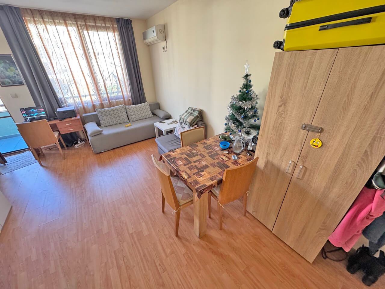 One-bedroom apartment in a complex with a seaside atmosphere on the first line in Sveti Vlas