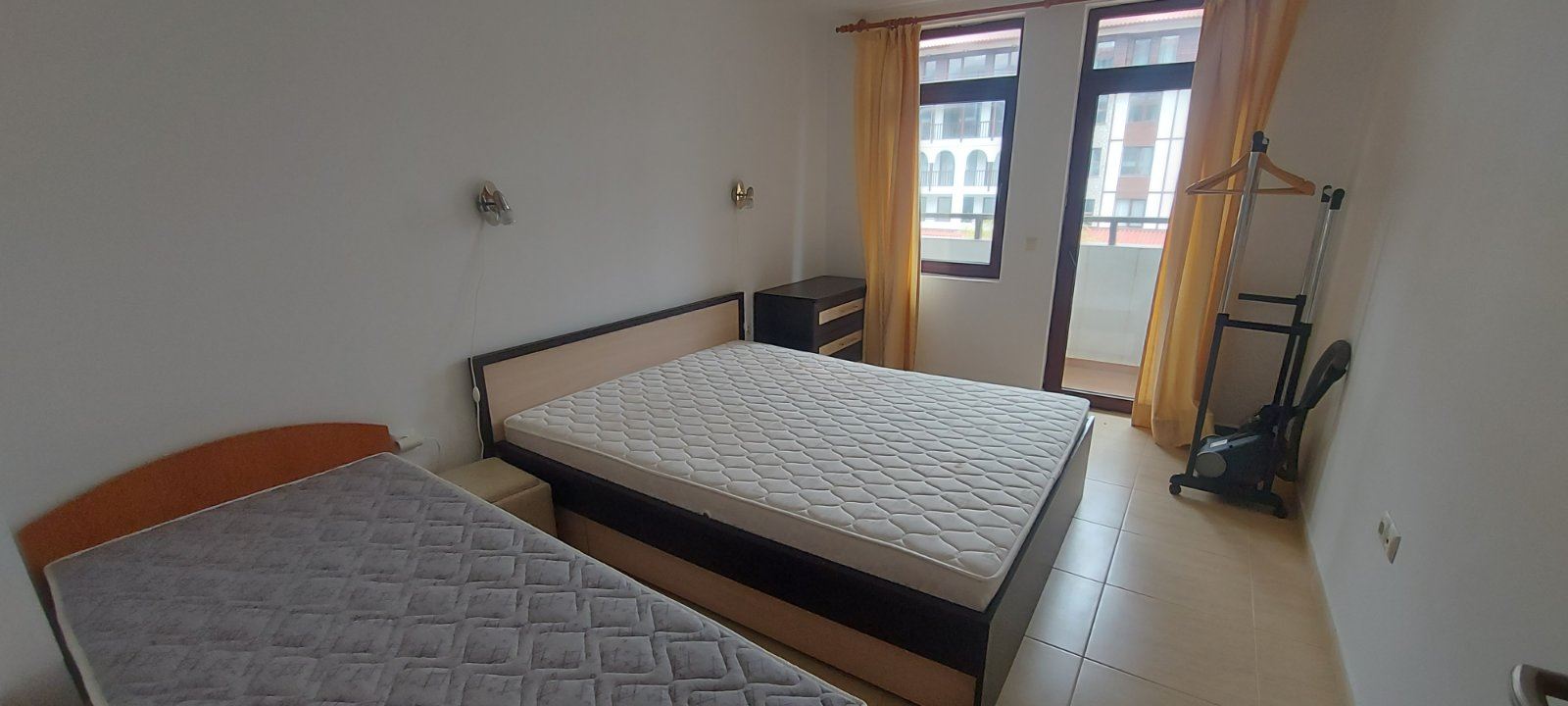 Spacious apartment with sea panorama in Sveti Vlas – comfort, greenery, and a prestigious location