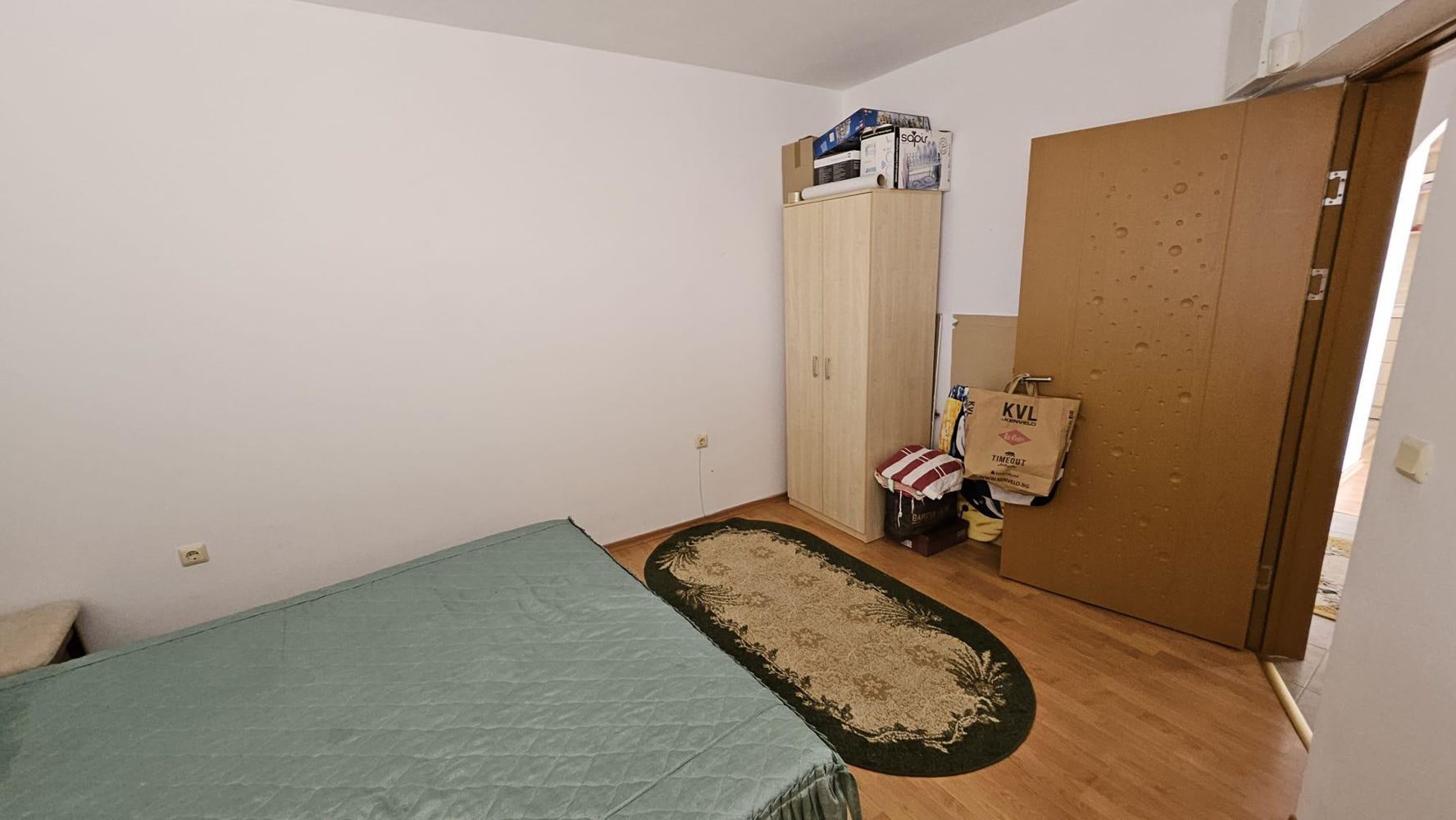 Three-room apartment with sea view only 50 meters from the beach in Byala – no maintenance fee
