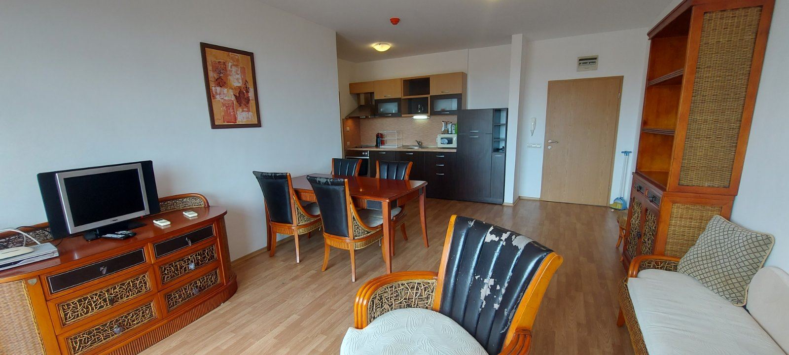 One-bedroom apartment with panoramic sea view in Aheloy – comfort, space and tranquility