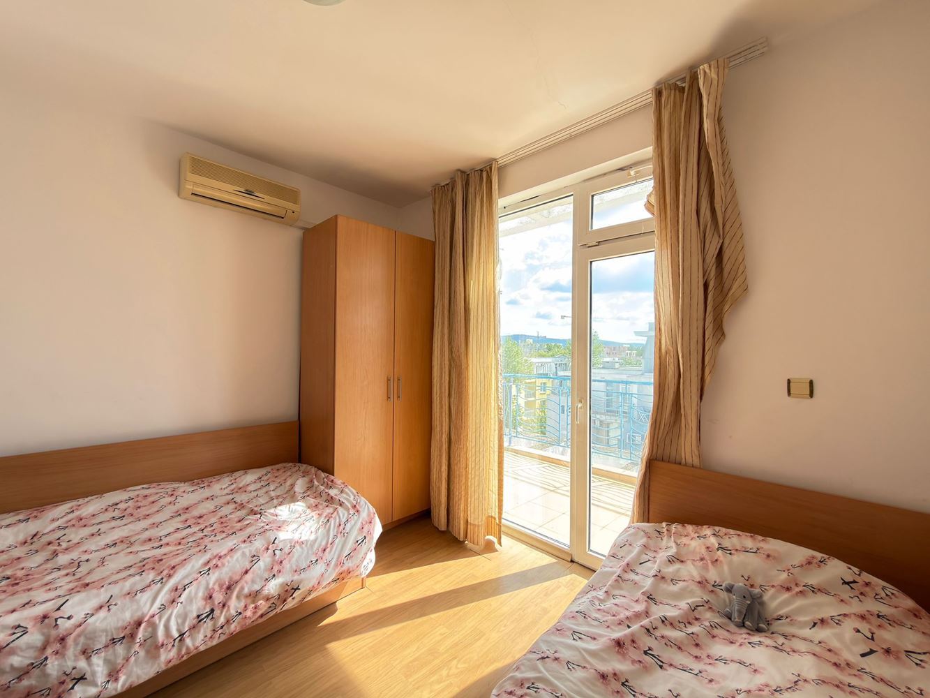 Spacious four-room duplex apartment with panoramic views – comfort and style in the heart of tranquility