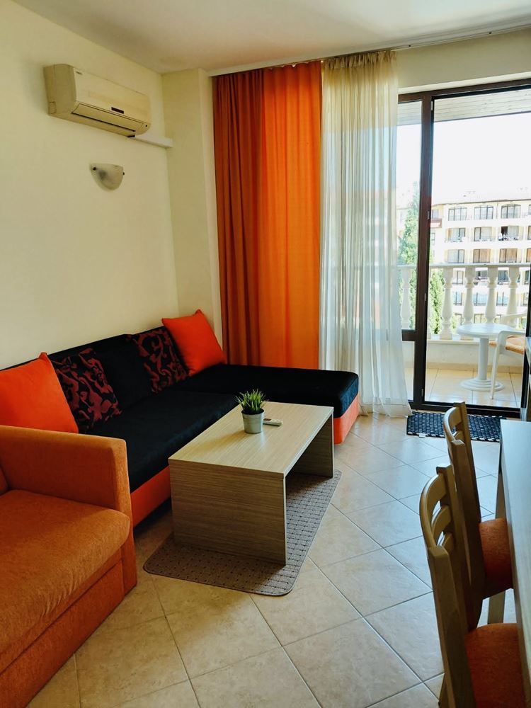 Seaside Comfort with Pool View – One-Bedroom Apartment in a Prestigious Complex in Sunny Beach