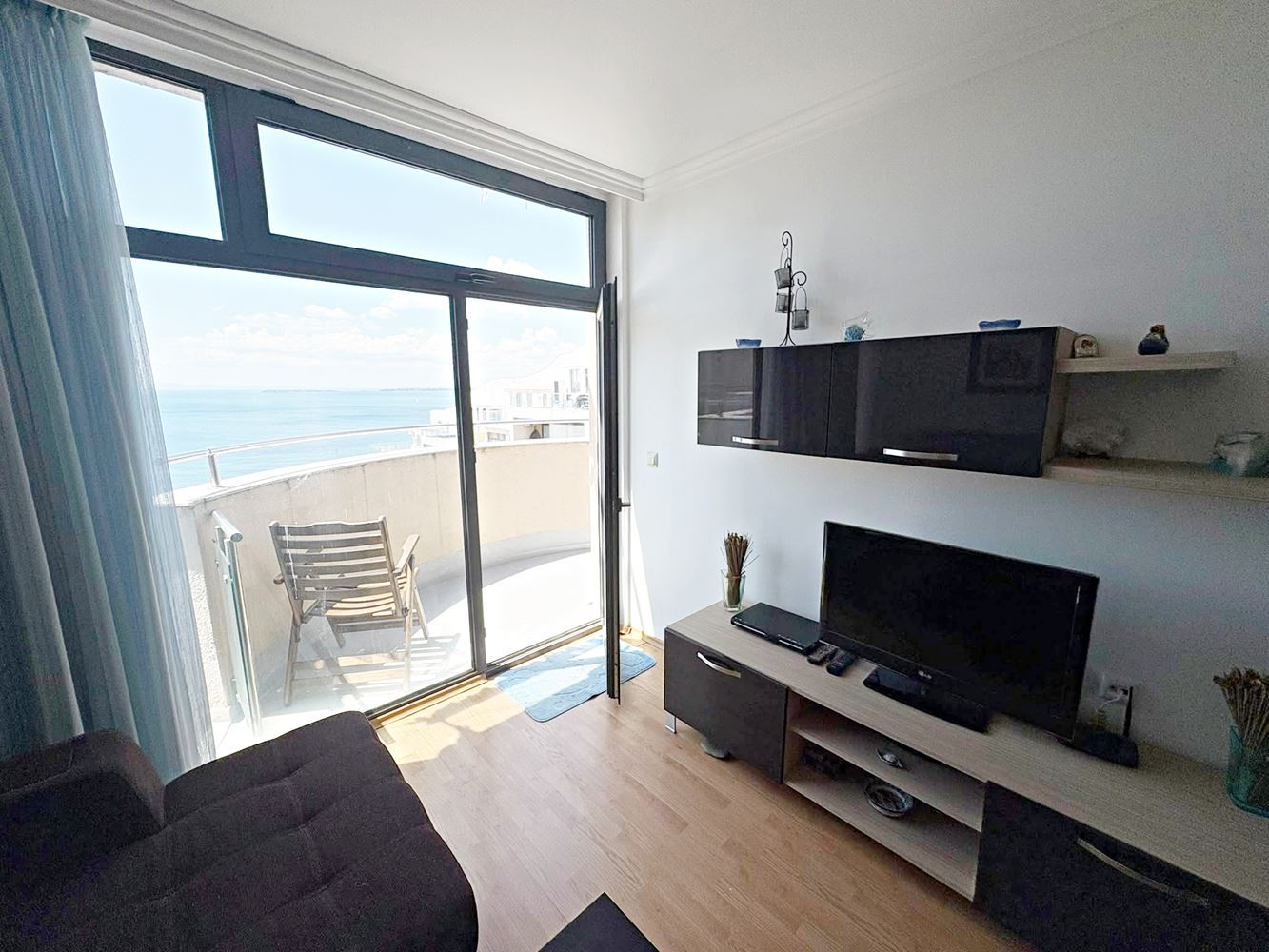 Luxury One-Bedroom Apartment with Panoramic Sea View on the First Line in Sveti Vlas