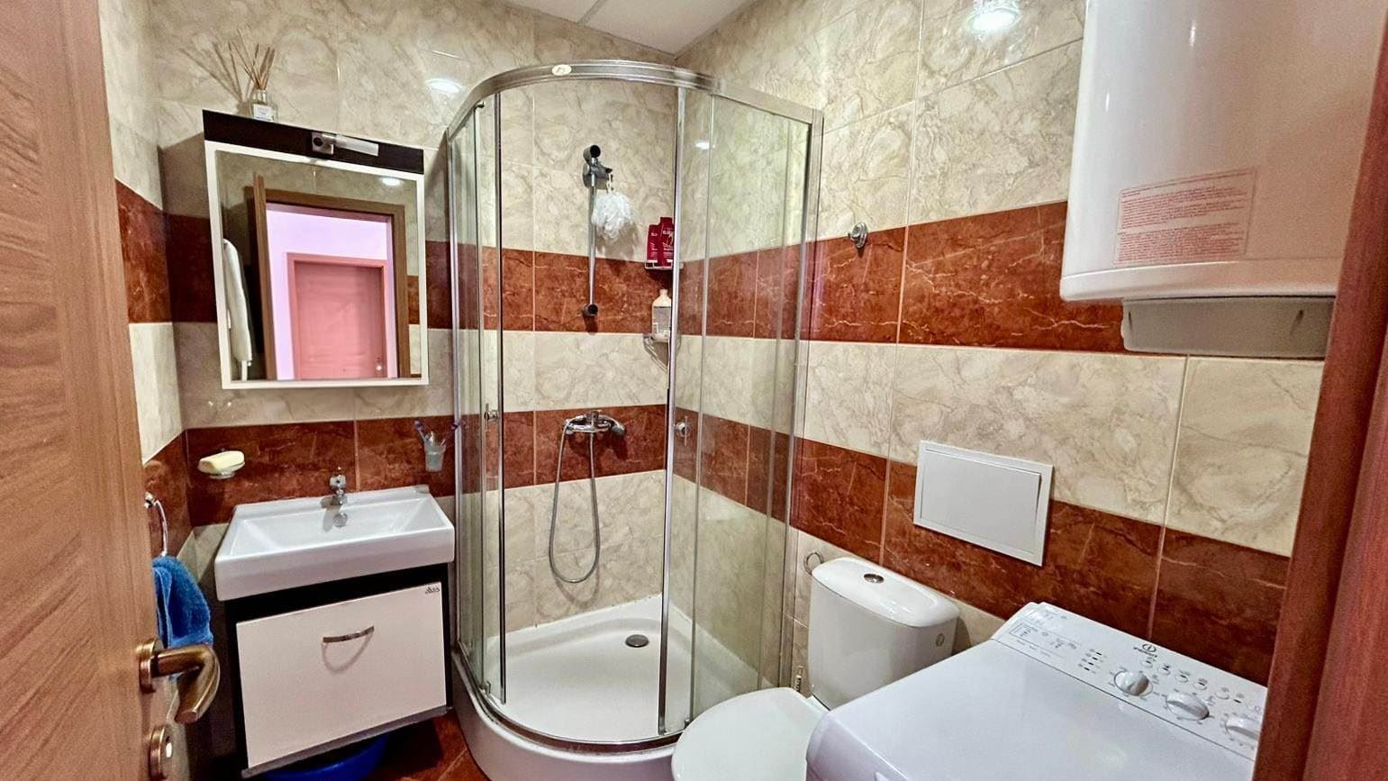 Sveti Vlas – three-bedroom apartment with direct panoramic sea view in a first-line complex