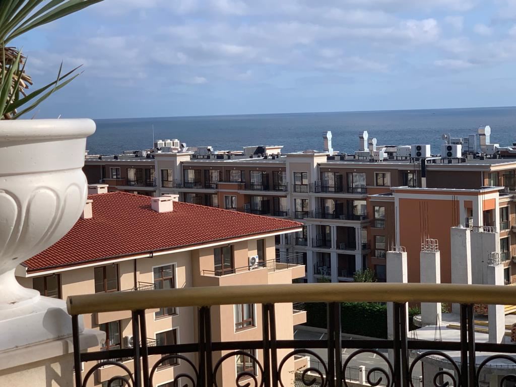 Luxury One-Bedroom Apartment with Sea View in a Prestigious Complex 200 Metres from the Beach in Sveti Vlas
