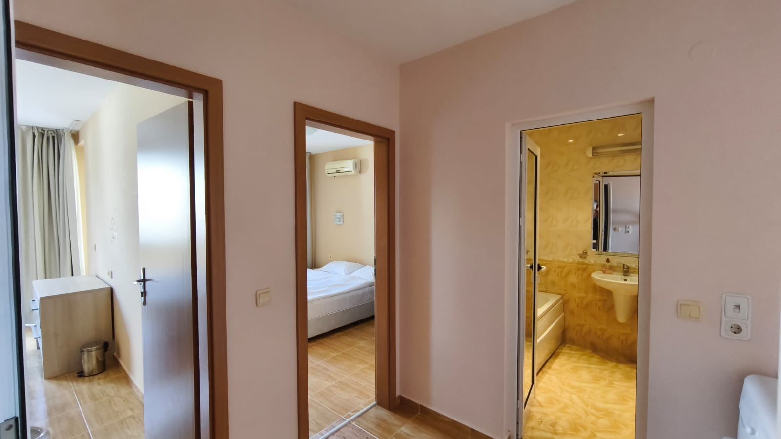 Spacious Two-Bedroom Apartment with Sea View in Sveti Vlas, 200 Meters from the Beach