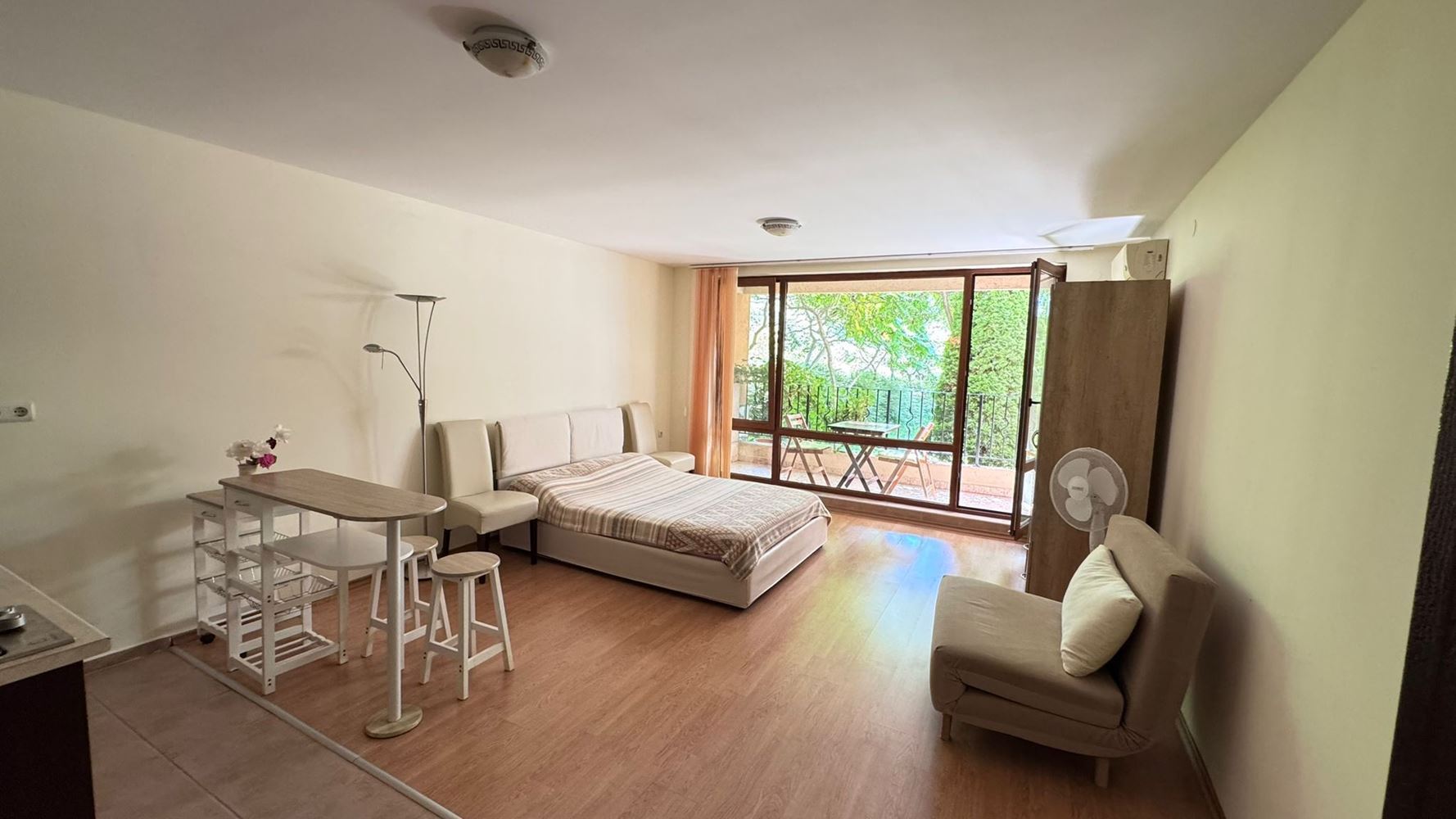 Spacious Studio in a Prestigious Complex in Sveti Vlas – Peace and Comfort All Year Round