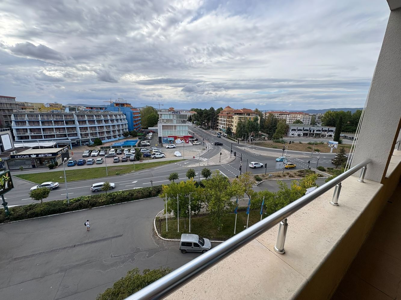 Two-bedroom apartment in Sunny Beach – spacious living, amenities and entertainment in a holiday complex