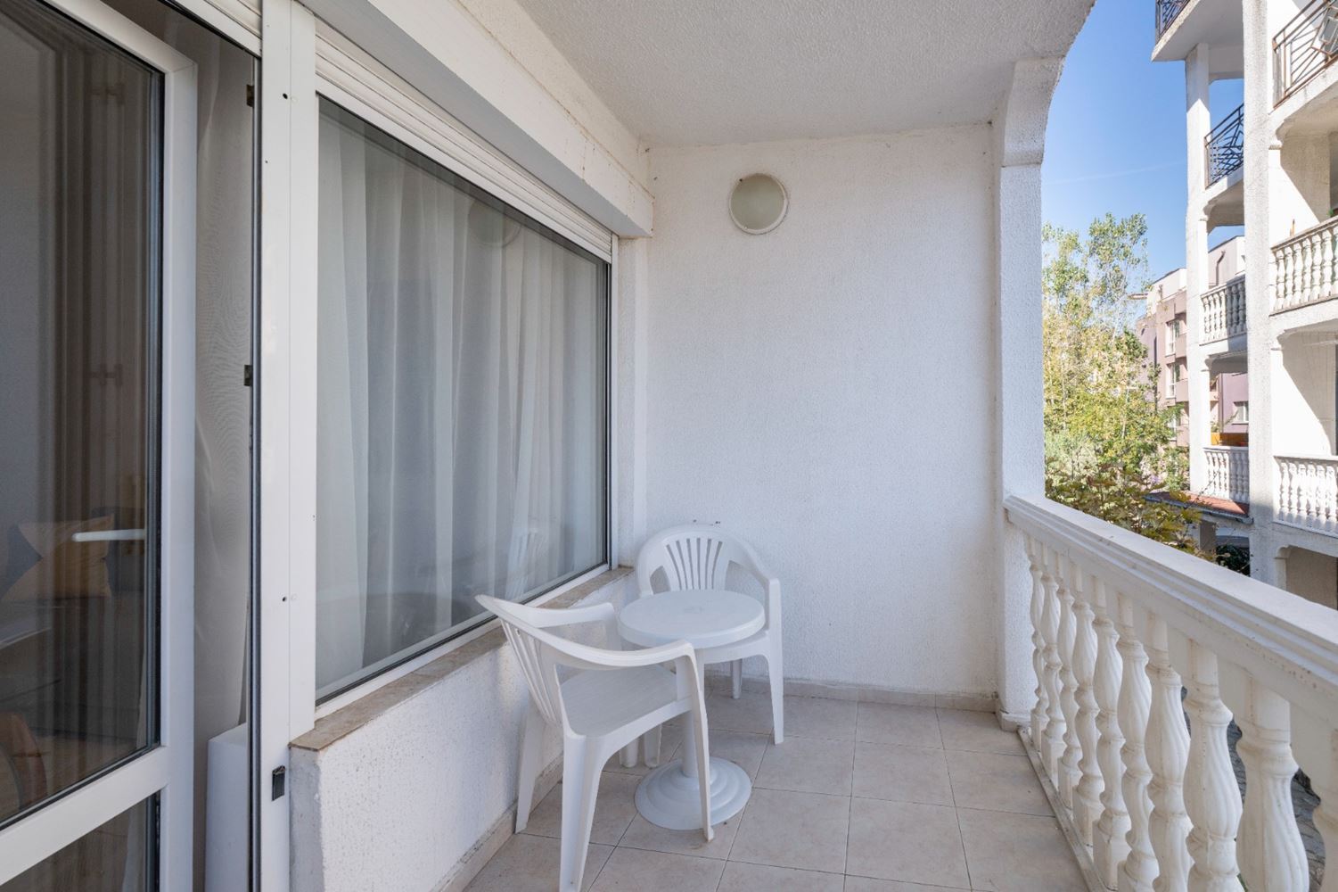 Spacious Apartment with Pool View in Sunny Beach – An Excellent Choice for Holidays and Investment