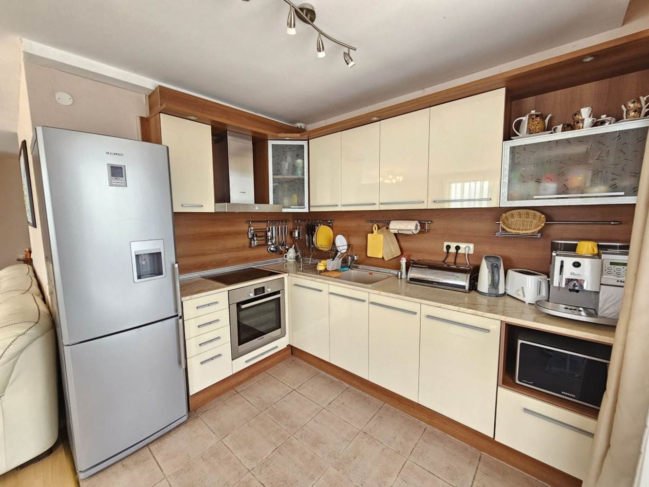 Sveti Vlas – three-bedroom apartment with direct panoramic sea view in a first-line complex
