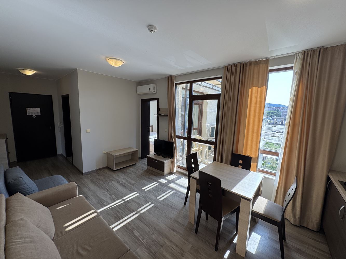 One-bedroom apartment in a modern complex in Sveti Vlas – a cosy property ready to move in