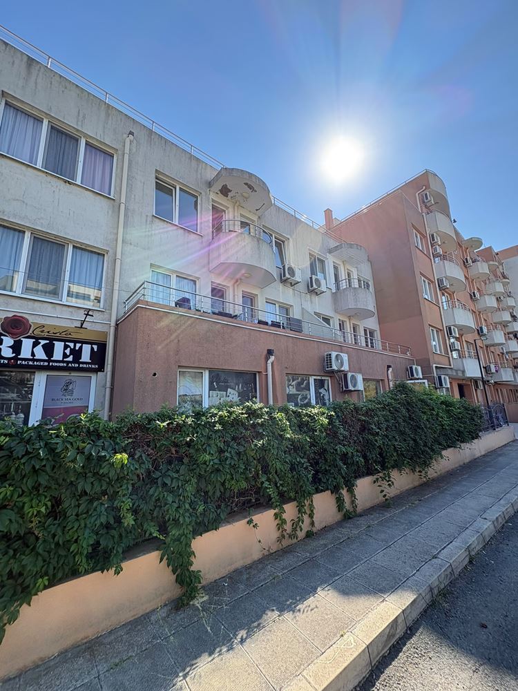 Pomorie 300 m from the Sea – Furnished One-Bedroom Apartment in a Complex with a Swimming Pool