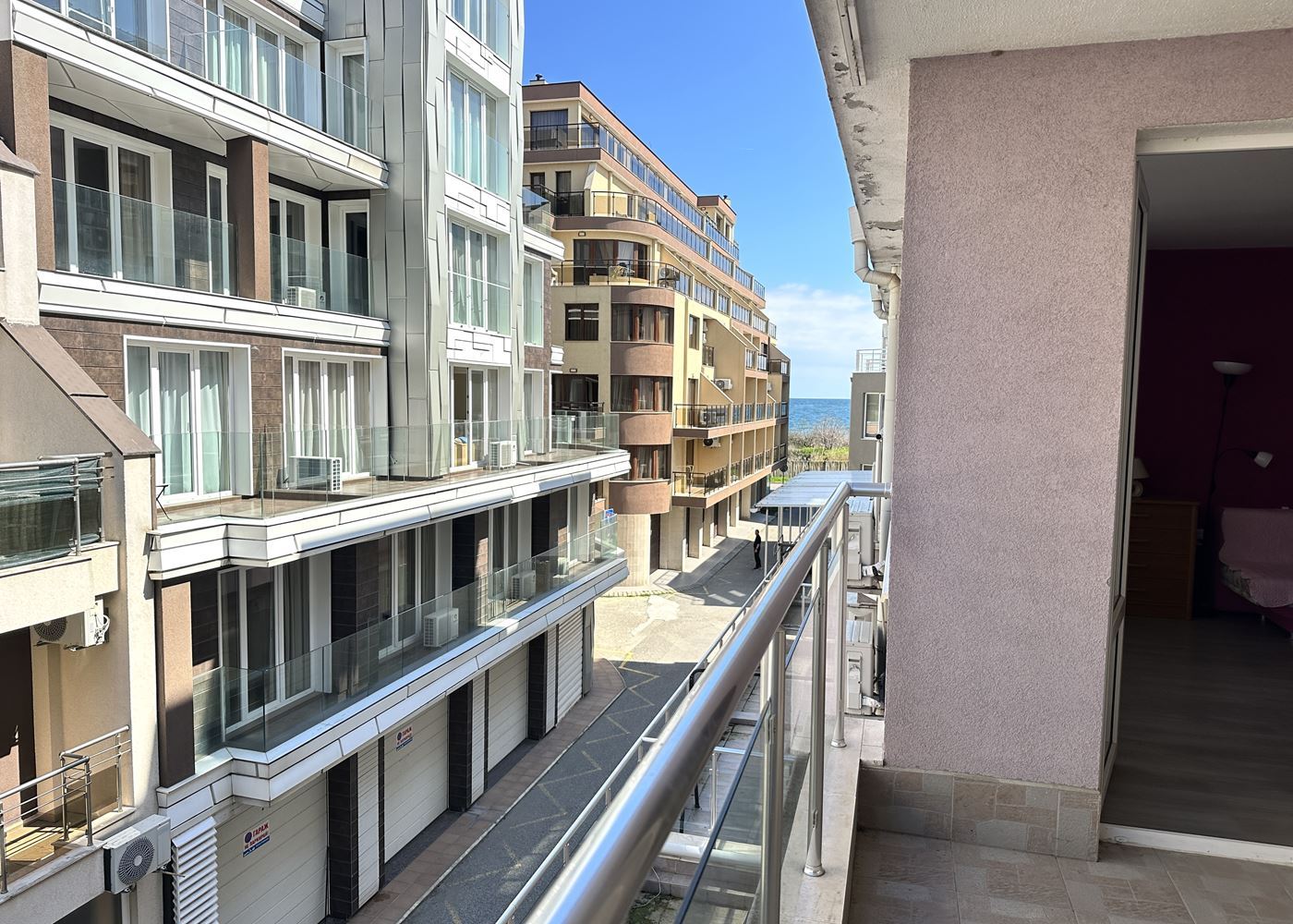 One-Bedroom Apartment 100 m from the Beach in Pomorie – Comfort, Convenience, and Sea View