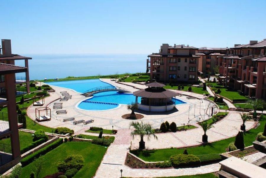 Spacious Furnished Two-Bedroom Apartment with Sea View near Balchik – Comfort Surrounded by Nature and the Golf Riviera