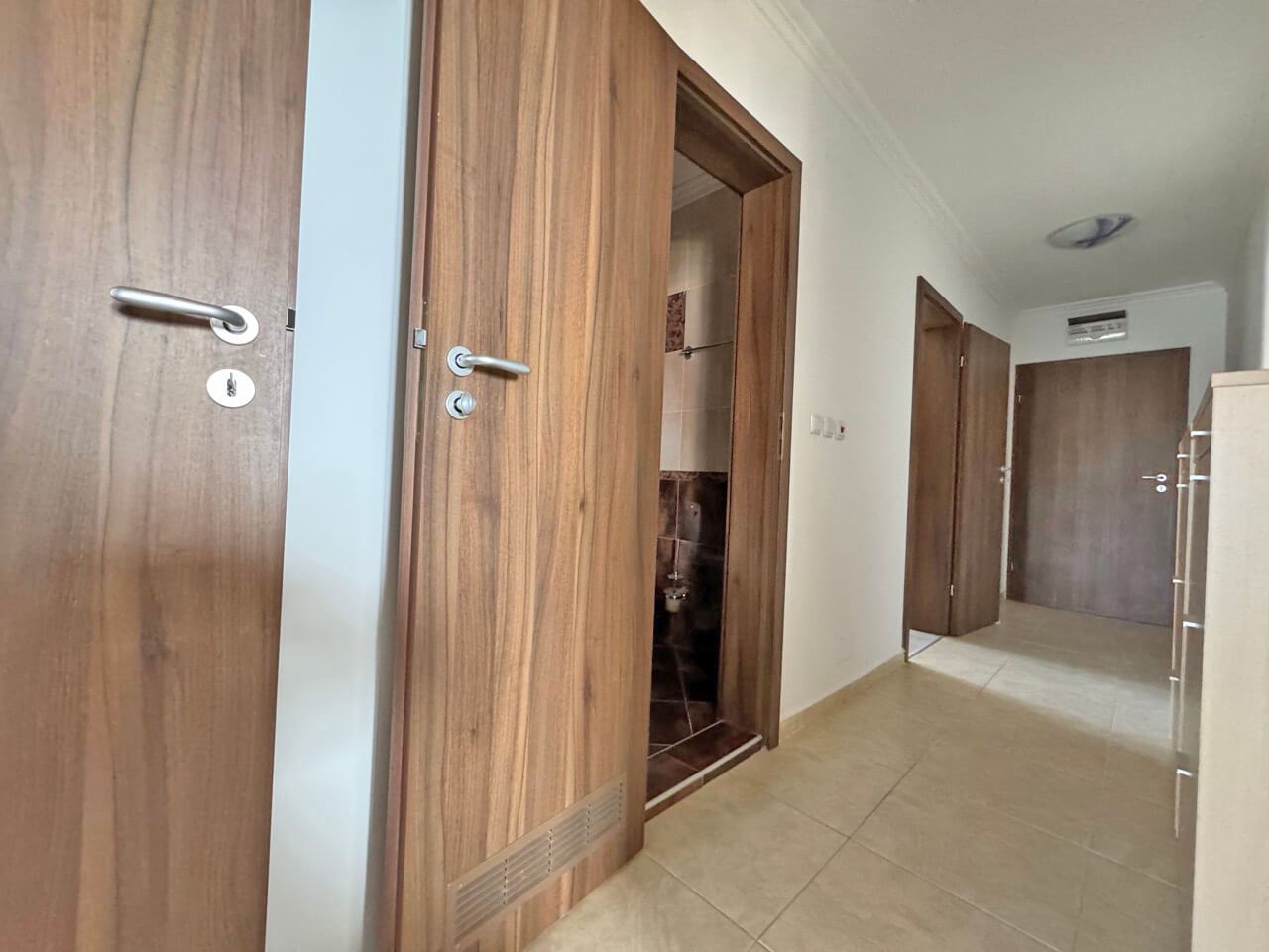 Spacious two-bedroom apartment in a boutique complex just meters from the sea in Sveti Vlas