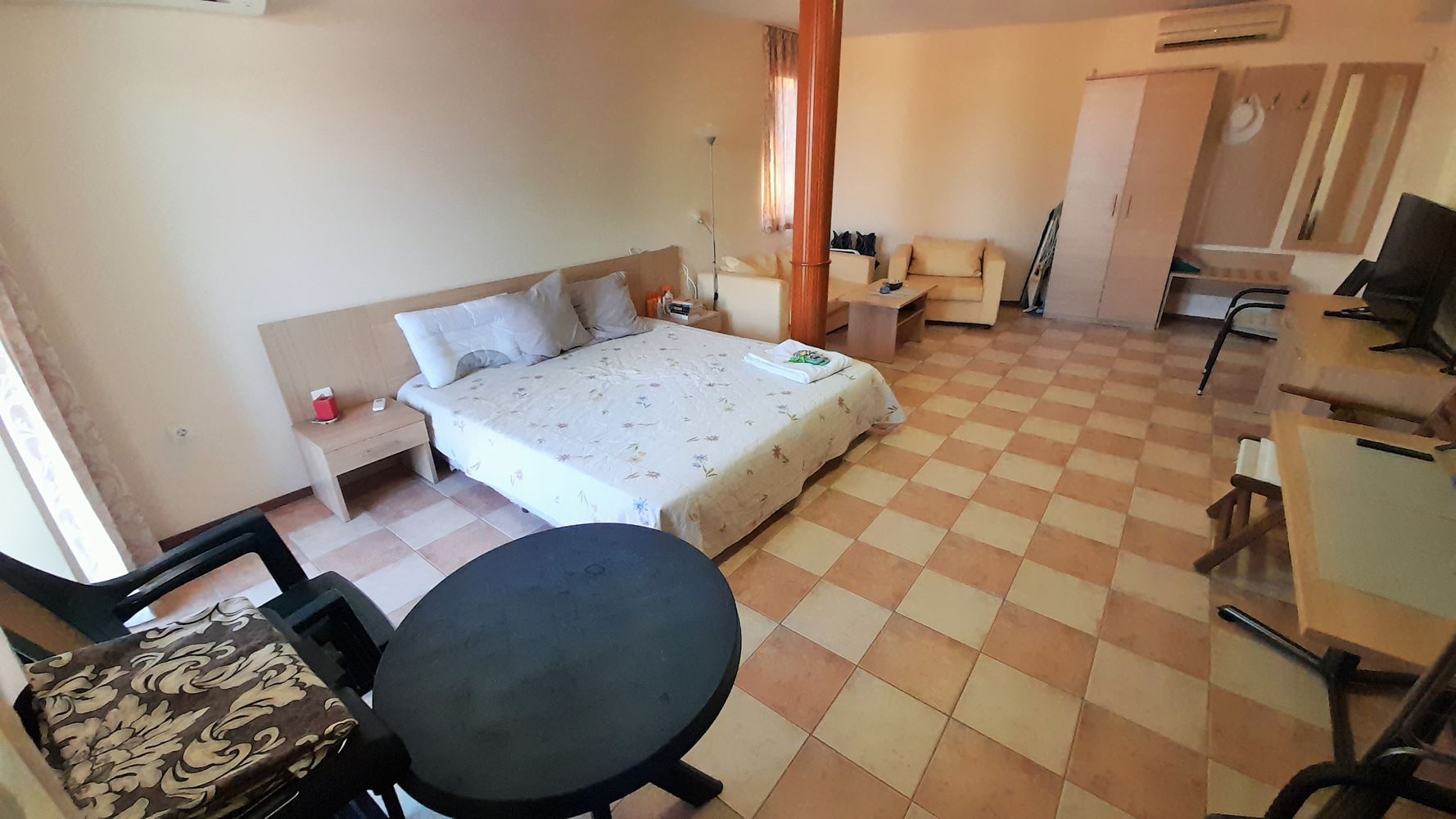 Exclusive first-line property in Sunny Beach – space, luxury, and an outstanding investment with sea panorama