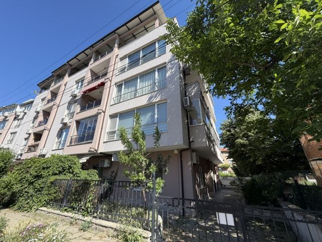 Spacious apartment with one bedroom and sea view in the heart of Sarafovo with the possibility of conversion into an apartment with two bedrooms