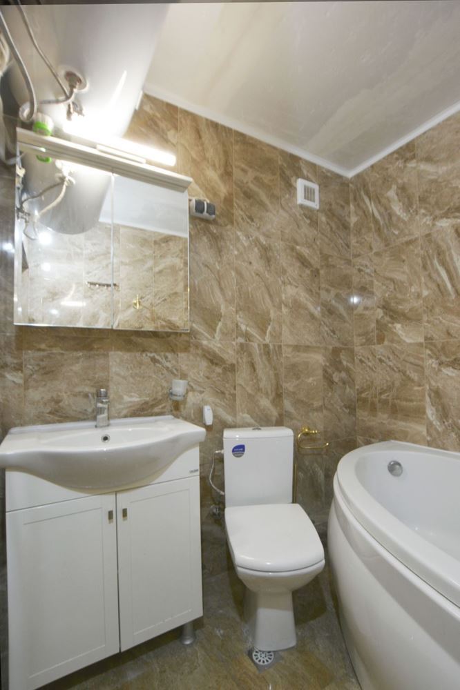 Luxury two-bedroom apartment with sea view on the first line in Ravda – 114 m², two terraces, and full comfort
