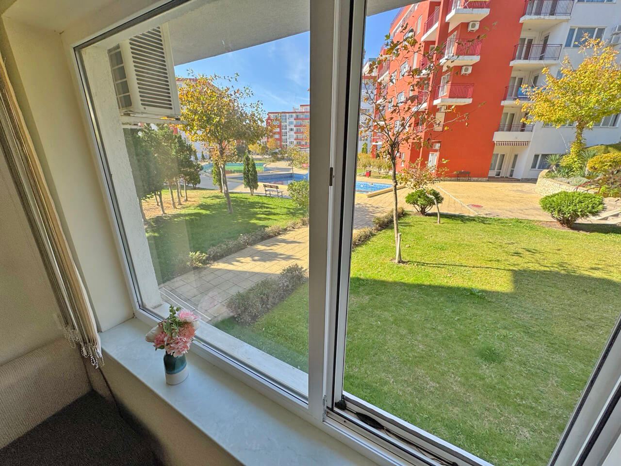 Charming Studio on the First Line in Sveti Vlas – An Impressive Complex with Numerous Swimming Pools and Other Amenities