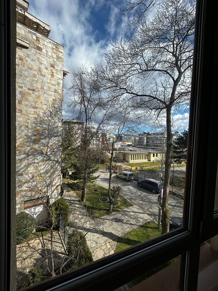 Spacious and stylishly furnished one-bedroom apartment in the heart of Sunny Beach – ideal for living or investment