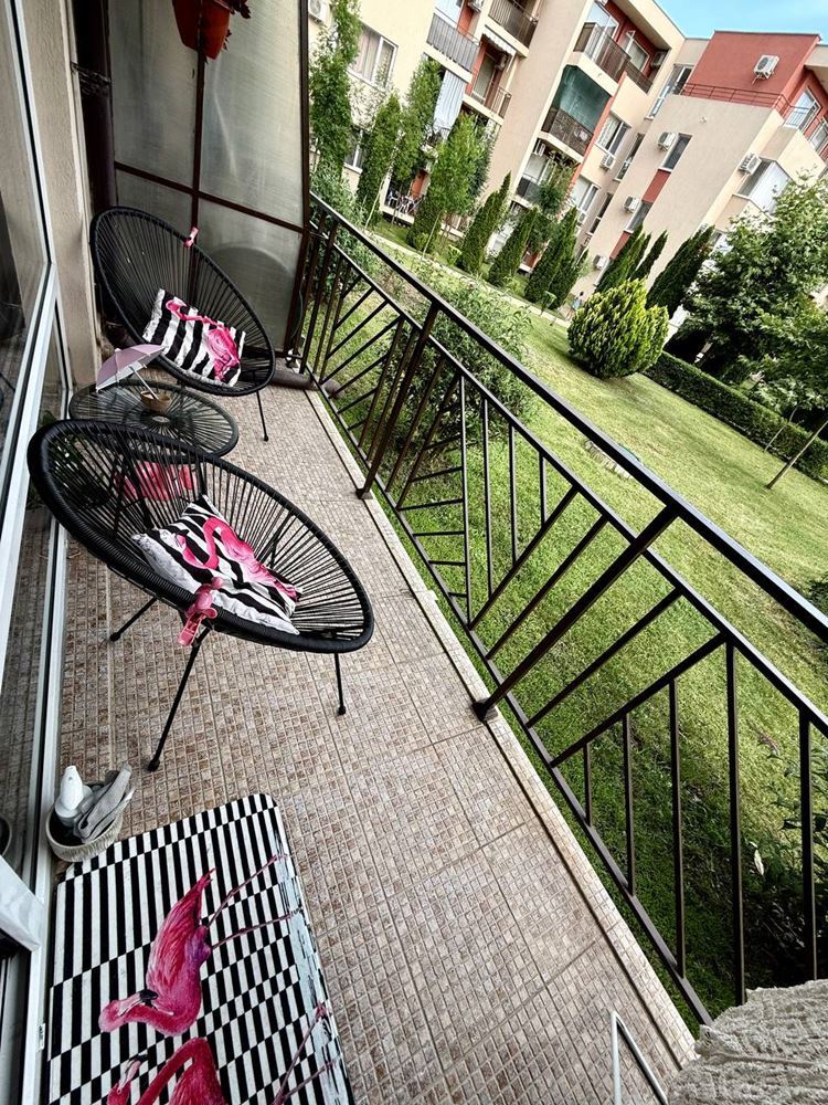 Cozy Studio Apartment in a Modern Complex with Luxury Amenities and Excellent Location