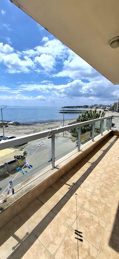 Three-room apartment on the first line with frontal sea view in Pomorie. With underground parking space!